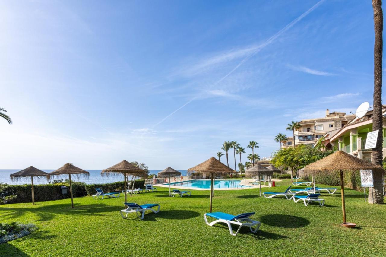 Holidays2Mijas Costa Lubina Del Sol Frontline Beach, Pool, Terrace, Seaview & Parking Sitio de Calahonda Zewnętrze zdjęcie