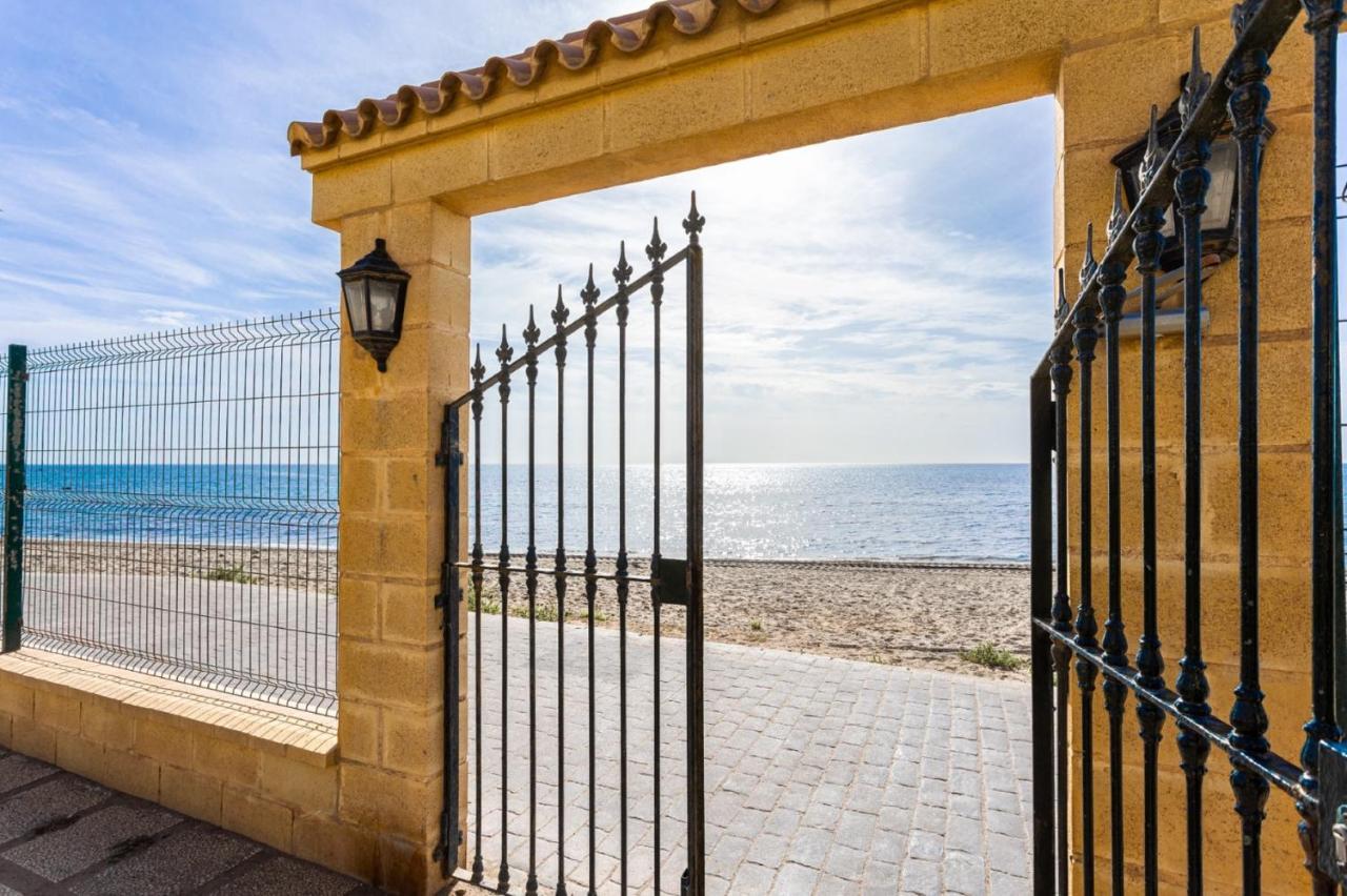 Holidays2Mijas Costa Lubina Del Sol Frontline Beach, Pool, Terrace, Seaview & Parking Sitio de Calahonda Zewnętrze zdjęcie